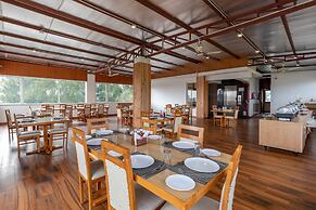 White Rock By The Solitaire Hospitality