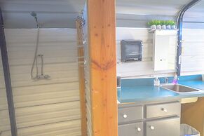 Gena's Sierra Inn & Restaurant