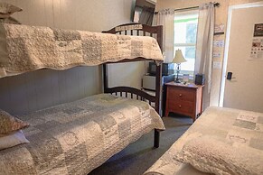 Gena's Sierra Inn & Restaurant