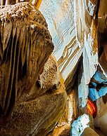 Gena's Sierra Inn & Restaurant