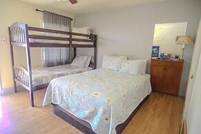 Gena's Sierra Inn & Restaurant