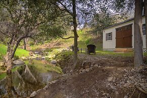 Gena's Sierra Inn & Restaurant