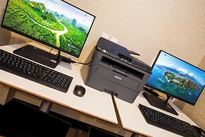 Holiday Inn & Suites Detroit - Troy by IHG