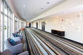 Holiday Inn & Suites Detroit - Troy by IHG