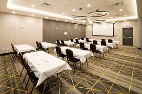 Holiday Inn & Suites Detroit - Troy by IHG