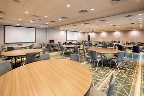 Holiday Inn & Suites Detroit - Troy by IHG