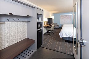 Holiday Inn & Suites Detroit - Troy by IHG
