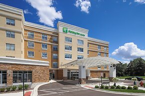 Holiday Inn & Suites Detroit - Troy by IHG