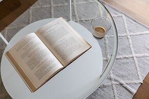 Chic and Sunny in the Heart of Tel Aviv