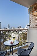 Chic and Sunny in the Heart of Tel Aviv