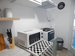 Feels Like Home 2 - One Bedroom Apartment