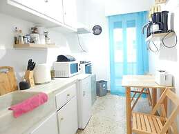 2 Bed Flat - Sleeps 3 - Parking - Wifi