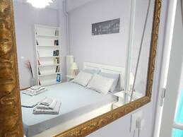 Feels Like Home 2 - One Bedroom Apartment