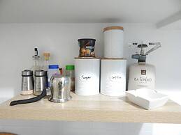 Feels Like Home 2 - One Bedroom Apartment