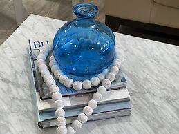 Stunning 3-bed House in Hollywood With hot tub