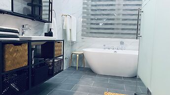 Stunning 3-bed House in Tema-ahenfie Villa