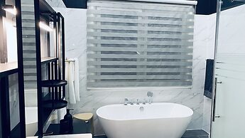 Stunning 3-bed House in Tema-ahenfie Villa