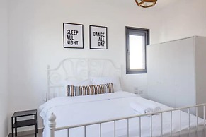 O&O Group-Magical 4BR Panoramic Sea View