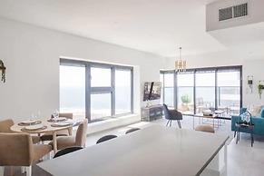 O&O Group-Magical 4BR Panoramic Sea View