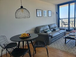 Modern Apartment First Line Beach, Montevideo UY