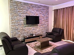 Lovely 2 Bed Apartment in Entebbe