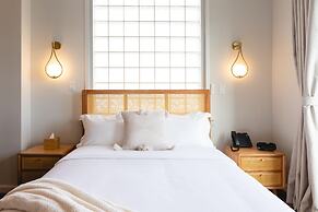 The Modernist Hotel