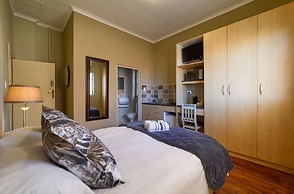 Leeuwenzee Guesthouse - Luxury Room With Self Catering