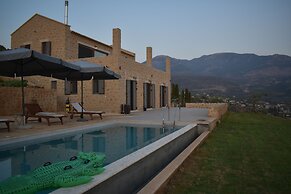 Luxury Villa With Private Pool Kika Residences