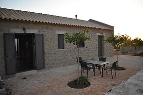 Luxury Villa With Private Pool Kika Residences