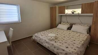 Holiday House Zip , Murter