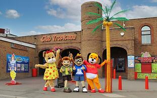 Caravan -chapel, Skegness With Decking From March