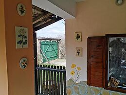 Cozy 1 Bed Cottage in Ognen, Near Karnobat, Burgas