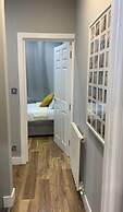 Charming 2-bed Apartment
