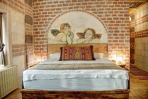 House 1938 Special Cave Hotel