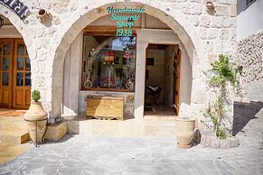 House 1938 Special Cave Hotel