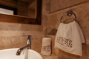 House 1938 Special Cave Hotel