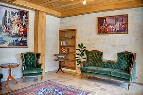 House 1938 Special Cave Hotel