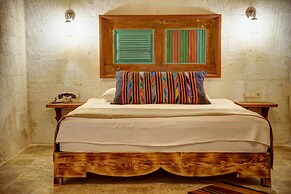 House 1938 Special Cave Hotel