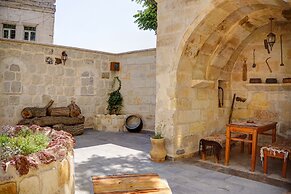 House 1938 Special Cave Hotel