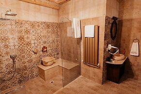 House 1938 Special Cave Hotel