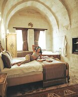 House 1938 Special Cave Hotel