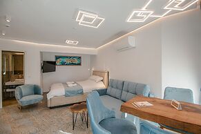 Lazar Lux Suites - Ammoudara