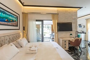 Lazar Lux Suites - Ammoudara
