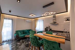 Lazar Lux Suites - Ammoudara