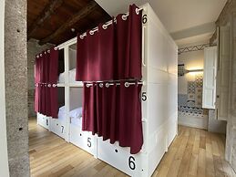 The Central House Porto Ribeira - Hostel