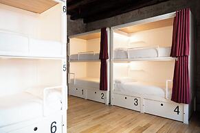The Central House Porto Ribeira - Hostel