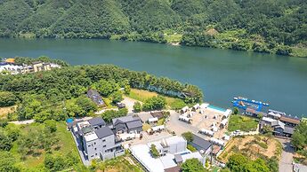 Gapyeong JH Poolvilla & Glamping