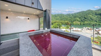 Gapyeong JH Poolvilla & Glamping