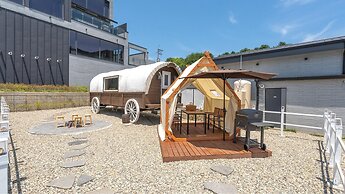 Gapyeong JH Poolvilla & Glamping