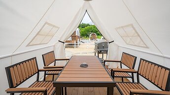 Gapyeong JH Poolvilla & Glamping